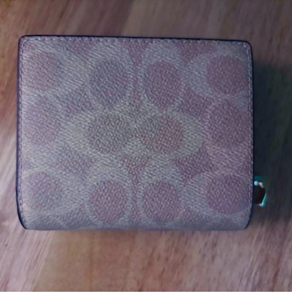 Coach NWT Bifold Snap Wallet - Picture 2 of 7